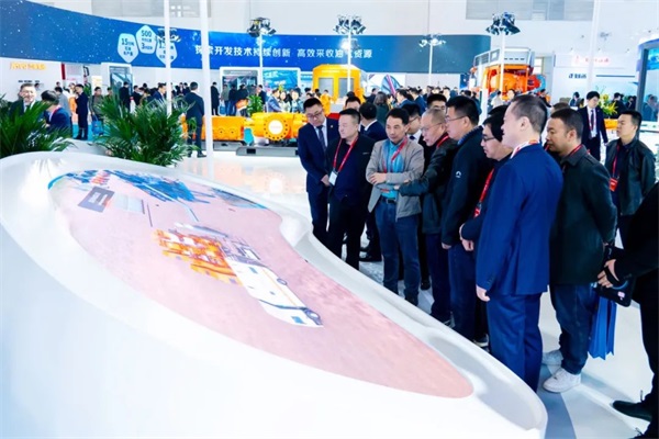 杰瑞集团盛装亮相北京cippe展会，发布全球首台GreenWell分布式危废处理设备(图7)